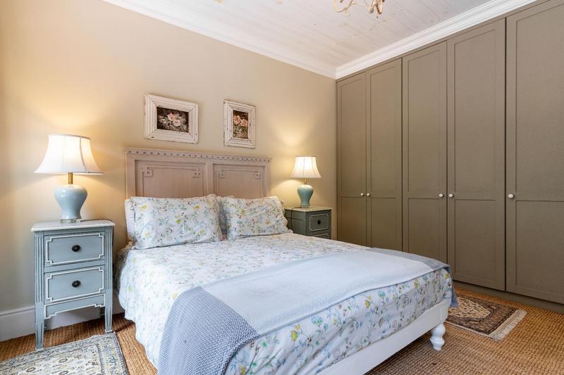 5 Bedroom Property for Sale in Avignon Western Cape